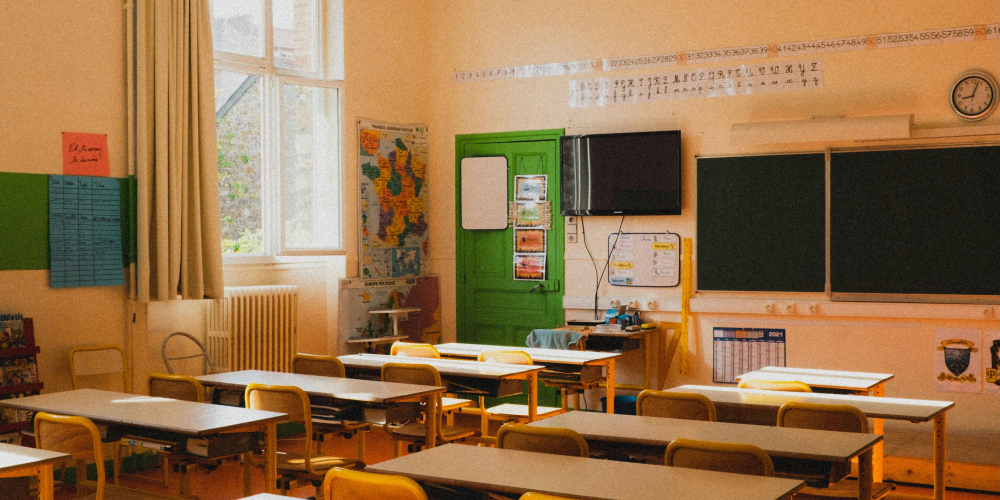 日本補習班倒閉潮給台灣的警訊：少子化、數位轉型「錢坑」夾殺，中小型補習班的唯一生路是？